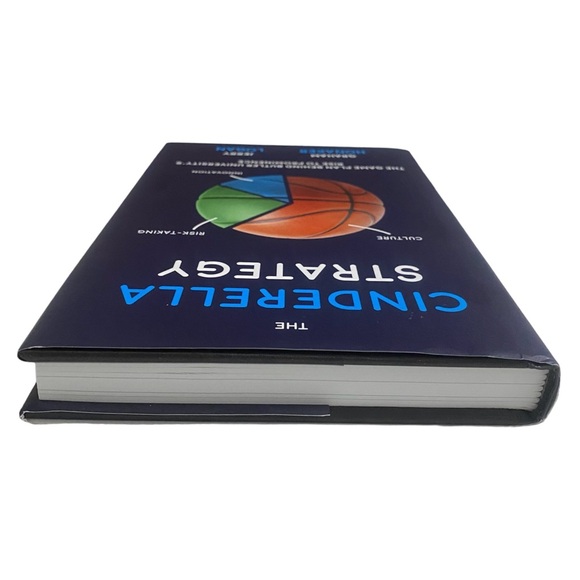 THE CINDERELLA STRATEGY: THE GAME PLAN BEHIND BUTLER By Graham Honaker And Jerry - Picture 5 of 10